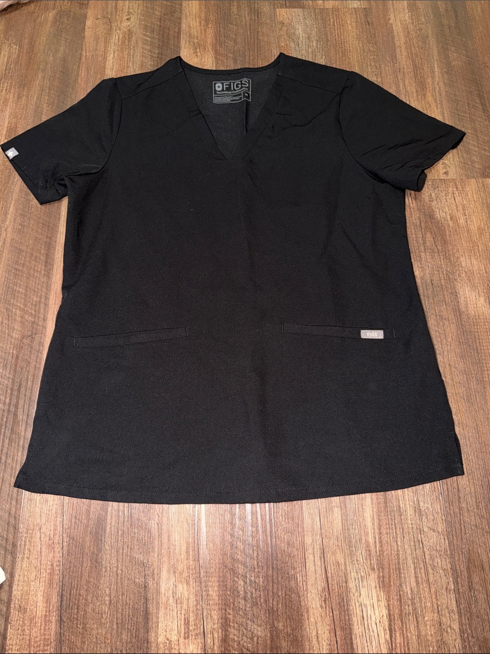 FIGS Black Casma Scrub Top Size Medium